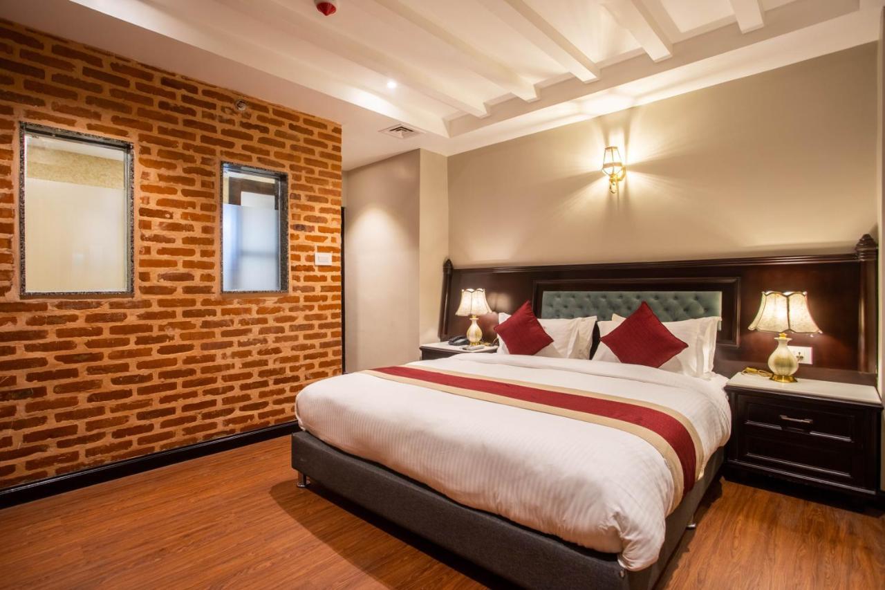 Hotel Pabera Heritage Boutique Катманду Экстерьер фото