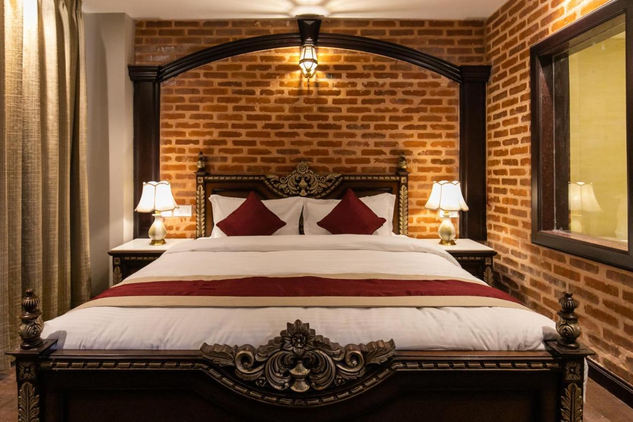 Hotel Pabera Heritage Boutique Катманду Экстерьер фото