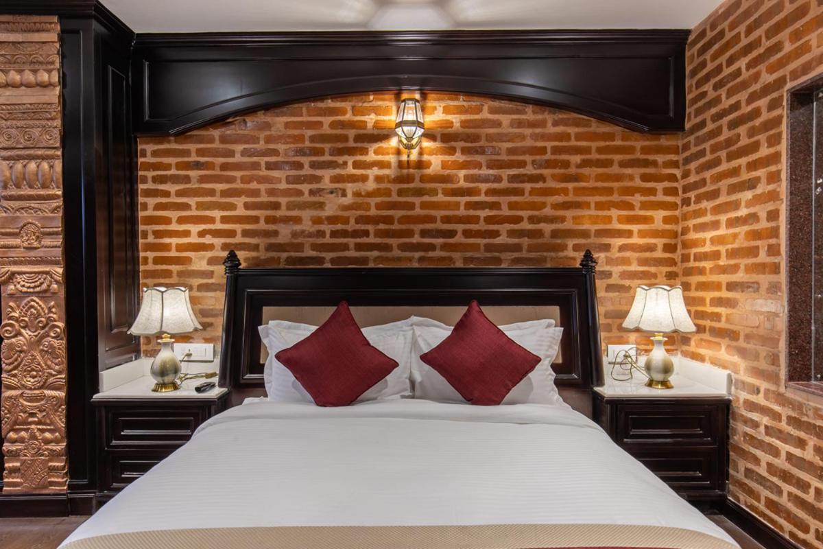 Hotel Pabera Heritage Boutique Катманду Экстерьер фото